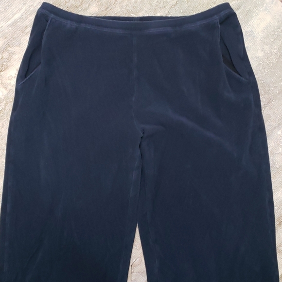 donated L.L. BEAN WOMENS CORDEROY SWEATPANTS L PETITE - Picture 2 of 7